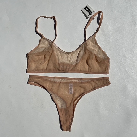 Kit undergarments Mesh tank bra & thong size 4 - Picture 1 of 14